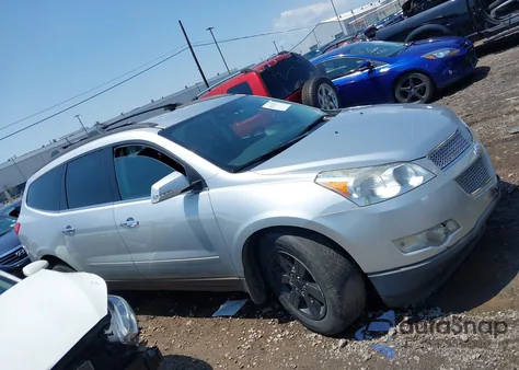 2012 Chevrolet Traverse 1Lt из США, поврежденный, VIN 1GNKVGED5CJ356853
